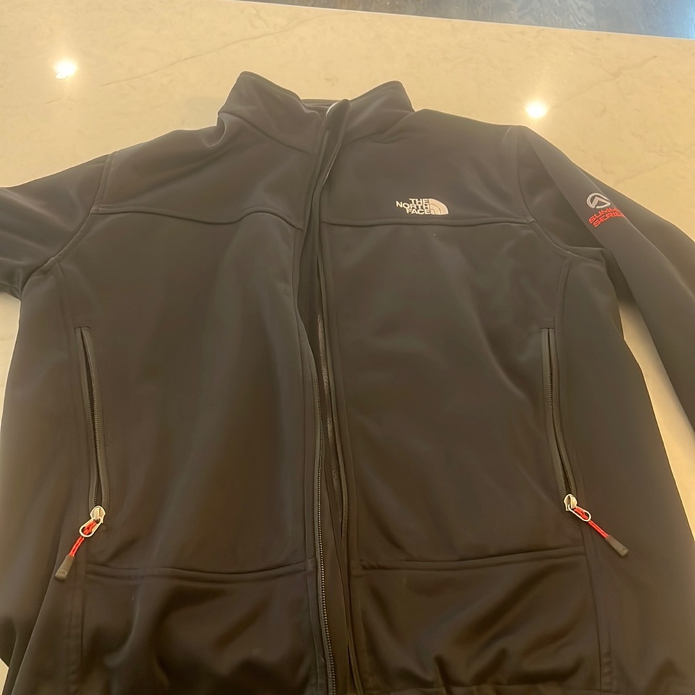 Mens size large lightweight the northface black jacket